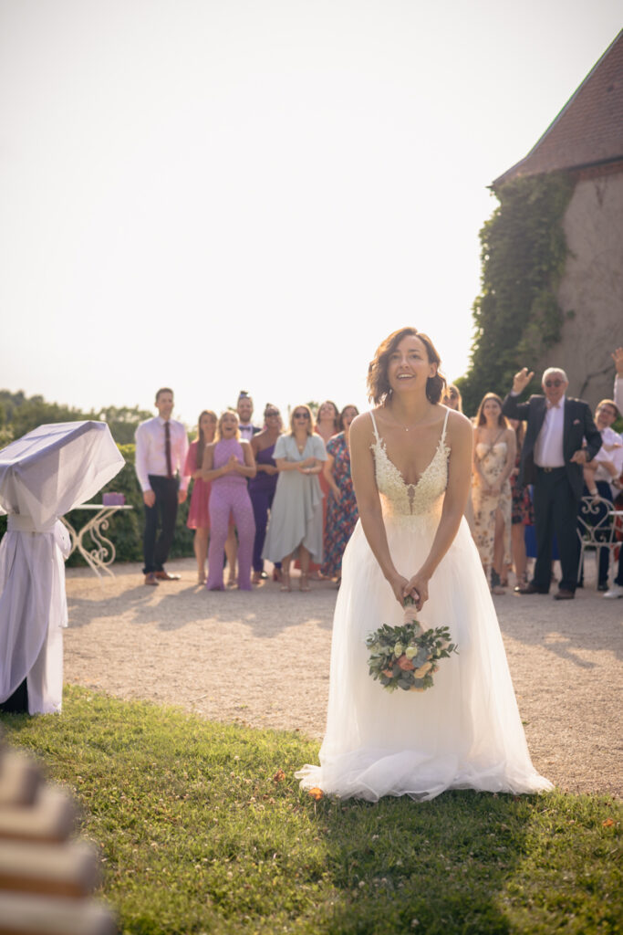 photographe mariage Var toulon provence Tiphaine Barth lancer de bouquet